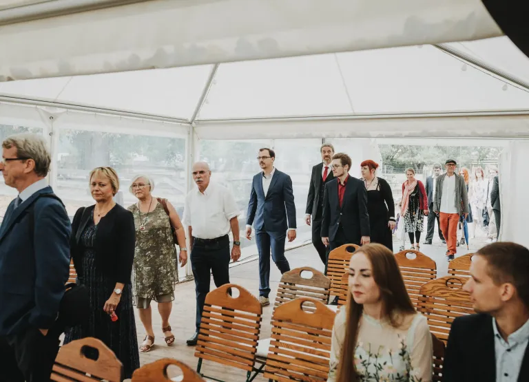 11 50mmfreunde hochzeit-rittergut-positz steffi-max 059